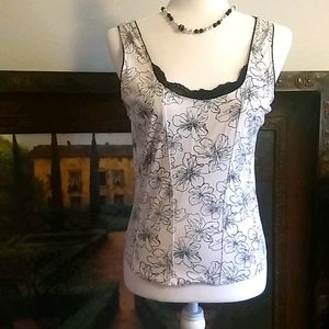 Sexy Fitted Tank white/black